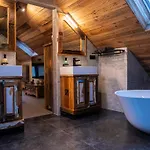 Luna Luxury - Z Sauna I Jacuzzi Apartmán *