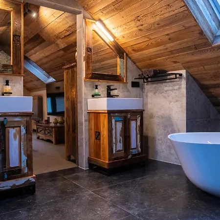 Luna Luxury - Z Sauną I Jacuzzi Apartament *