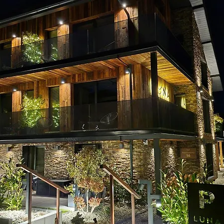 Luna Luxury - Adults Only - Sauna, Jacuzzi *