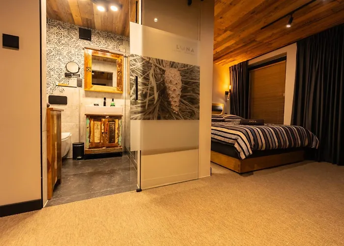 Luna Luxury - Z Sauna I Jacuzzi 公寓 斯克拉斯卡波伦巴