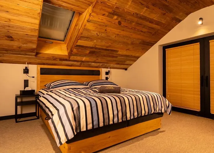 Luna Luxury - Z Sauna I Jacuzzi 斯克拉斯卡波伦巴